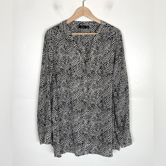 Apt. 9 Long Sleeves Top 3X Black & White Animal Print Chiffon V-Neck Button Down - Picture 1 of 9